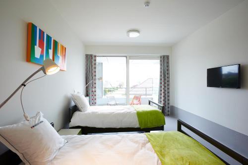 Hotel Middelpunt - Gratis Parking - Ontbijt inbegrepen! – Middelkerke, UT