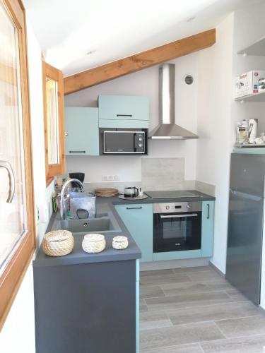 virtuve, Spécial Couple - Gîte 3 étoiles en Auvergne - Gorges Allier 43 (Special Couple - Gite 3 etoiles en Auvergne - Gorges Allier 43) in Lavoute-Chilhac
