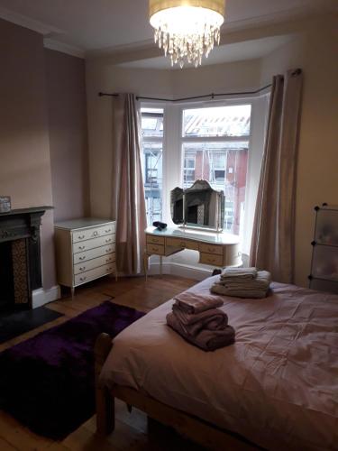 Traditional House near Liverpool city centre near New Beijing Chippy