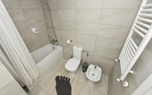 Downtown Accommodation - image 6
