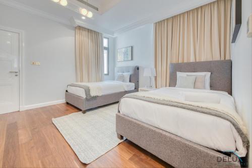 Fanciful 7BR Villa at Frond B Palm Jumeirah by Deluxe Holiday Homes