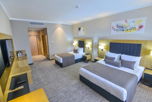 SERENİTY COMFORT Hotel Room Type - Deluxe Triple Room