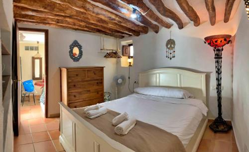  Casa Mandarina centro de Cómpeta con chimenea y terraza con vistas By AndaraHolidays in Cómpeta
