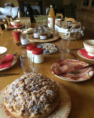 Ételek és italok, Bluets et Brimbelles in Saales