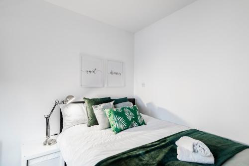 Picture of Air Host And Stay - Argyle Apartment Sleeps 4 City Centre