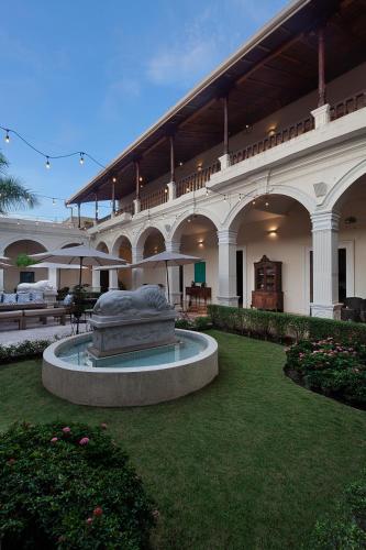 324590040 Hotel la Perla Leon