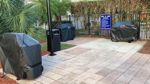 MIAMI OCEANVIEW OASIS Collins Ave Apartments Free Parking in Sunny Isles Beach, USA