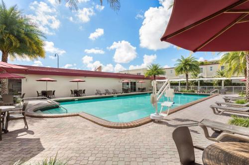 Ramada by Wyndham Miami Springs/Miami International Airport in Miami, USA