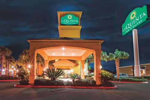 La Quinta by Wyndham Beaumont West