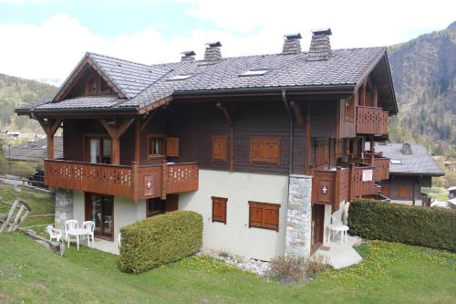 Apartment with one bedroom in Les Houches with wonderful mountain view shared pool and furnished garden 30 m from the slopes - image 10