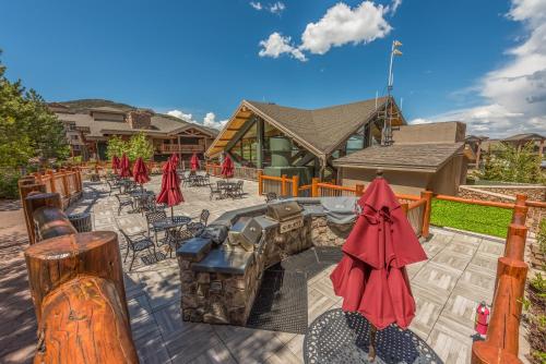 Westgate Park City Top Floor Superior Ski In Ski Out Studio Pool Spa Gym detail