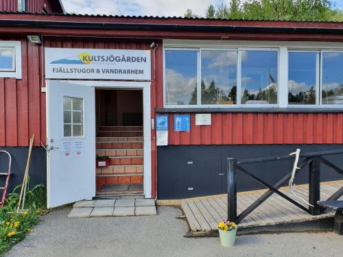 Hotellet från utsidan, Kultsjögården-Saxnäs-Marsfjällen 9 (Kultsjogarden-Saxnas-Marsfjallen 9) in Marsfjäll