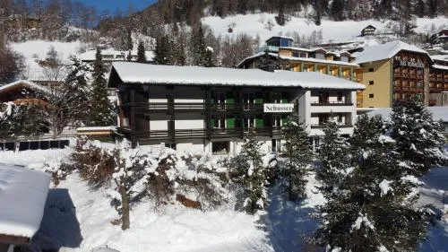 Gästehaus Schusser an der Therme, Frühstück, Doppelzimmer und Ferienwohnung in Bad Kleinkirchheim, Österreich
