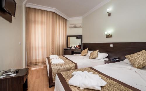 Zel Hotel Located in Kemer-West Gulf, Zel Hotel is a perfect starting point from which to explore Antalya. The property features a wide range of facilities to make your stay a pleasant experience. 24-hour front