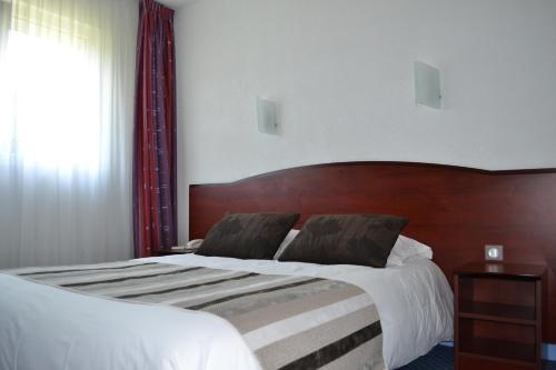 Logis Hôtel Fontaine - image 14