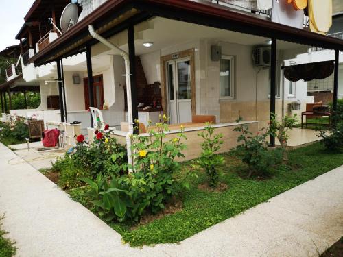 Gundogdu Tatil Sitesinde Dubleks Villa