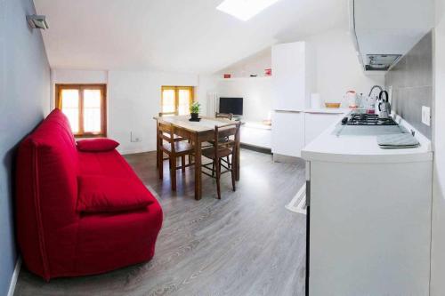  Relax Suite Holiday Apartment in Riva del Garda