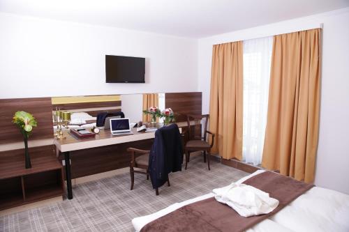 Primus Hotel & Apartments - image 3