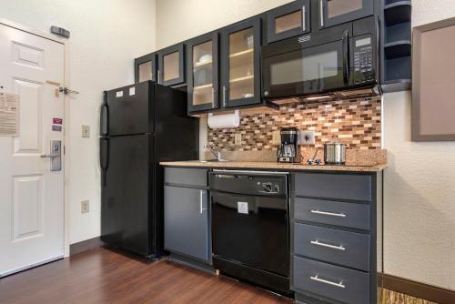 Candlewood Suites Alabaster an IHG Hotel - image 7