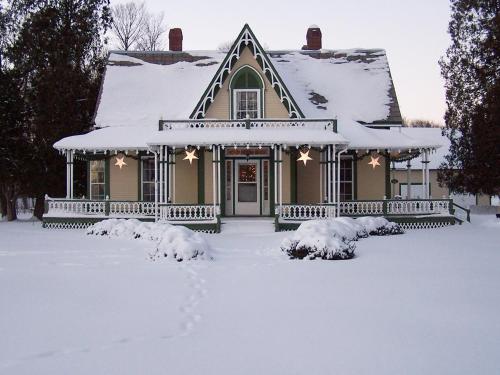DreamHouse Country Inn