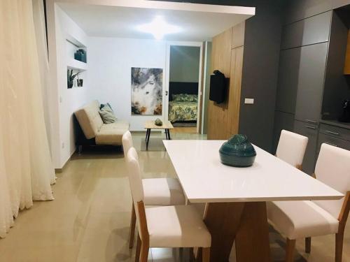 Apt Alto MiraMar