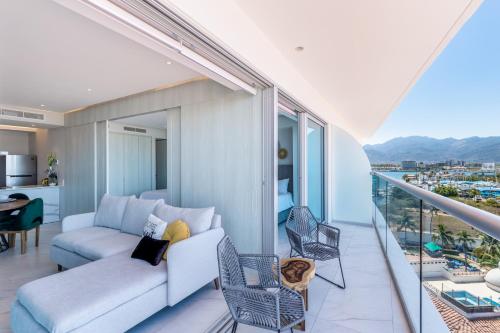 Marina Nautico 9 Luxury & Great Rooftop Pool View by Kivoya