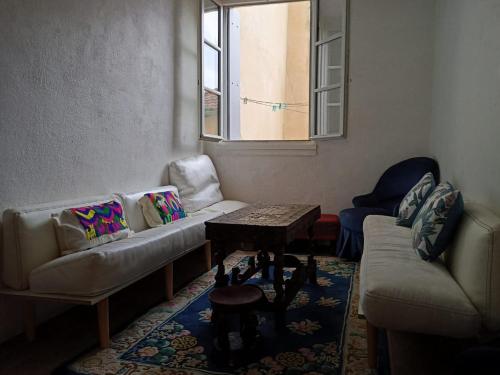 Montpellier, Ecusson charmant T2 centre historique gîte à louer Montpellier