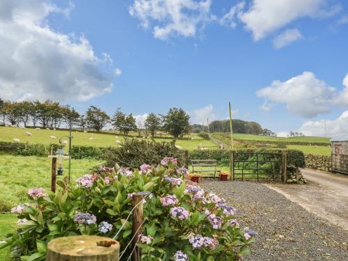 Shaws Hill Farmhouse