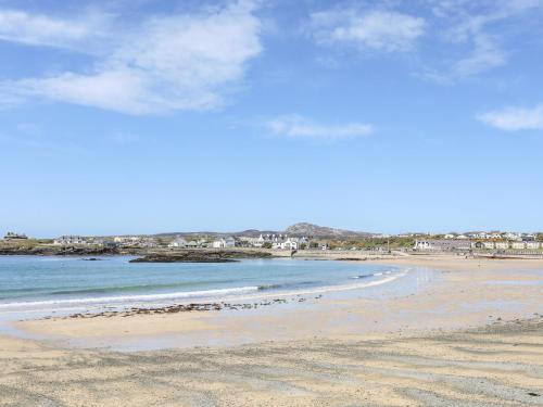 Tyn Towyn - Ty Glas - image 2
