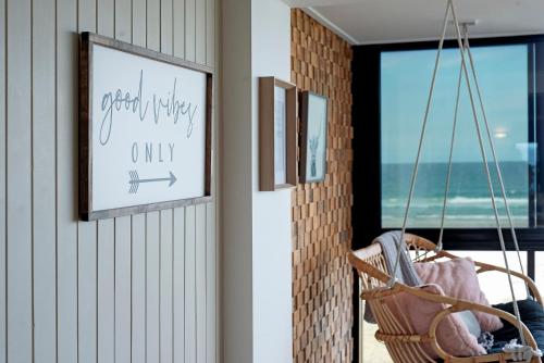 Absolutly Beachfront Surfers Paradise, Pure Shores!