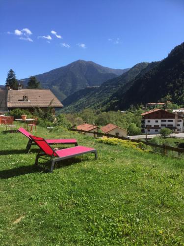 Rez de jardin de chalet bois , calme et verdure !