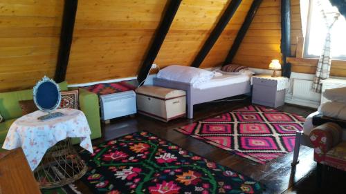 1 double bed, 2 twin beds, 1 sofa bed