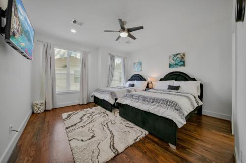 **Texas Medical Center ** Downtown ** NRG ** Minute Maid ** Toyota Center in Houston, USA
