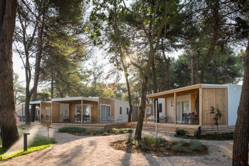 Falkensteiner Premium Mobile Homes and Camping Zadar - image 2