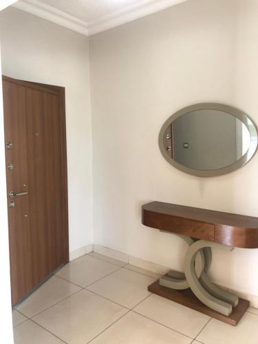 3 bedroom West Airport with a Pool