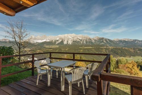 Ski In- Ski Out - Haus Stocker - direkt an der Skipiste by Schladmingurlaub in Rohrmoos