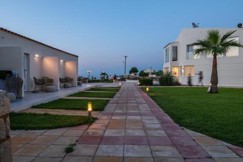 Išorė, Gt Beach Hotel in Platanias