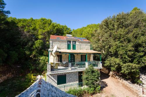 House Ivo - image 3
