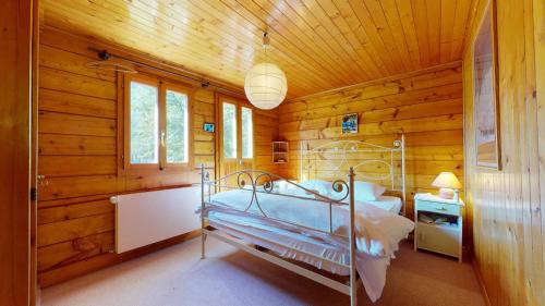 Apartment in a chalet in Evolène, family friendly and cosy. - Evolène