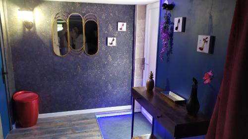 Intrare, Le Boudoir de Cormelles in La Grace De Dieu