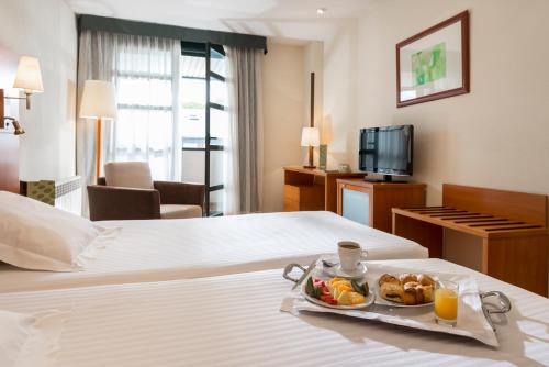 Exe Gran Hotel Almenar Room Type - Triple Room