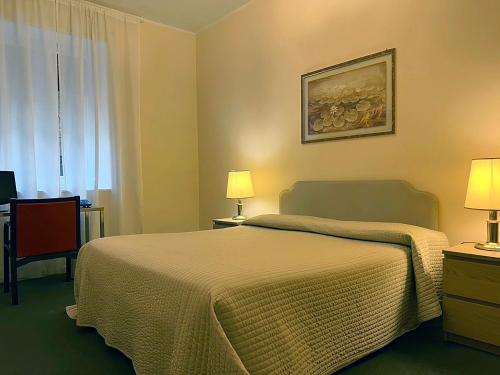 Hotel King - image 2