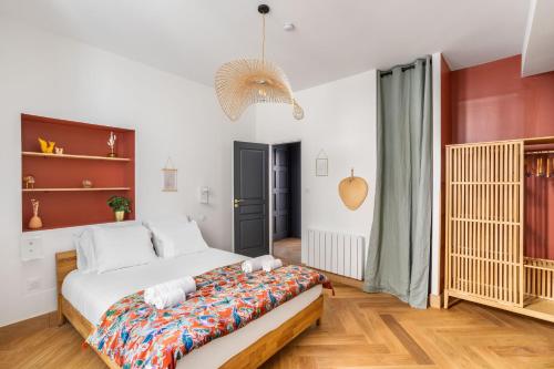 One-Bedroom Apartment image 8