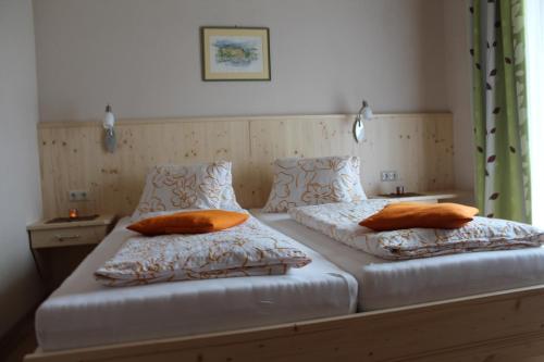 Two-Bedroom Apartment with Balcony and Garden View