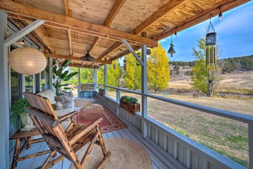 . John Day Lakehouse w/ a Great Outdoor Space!