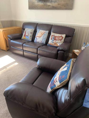 Cosy 2-Bed Apartment near the beach in Morecambe - image 10