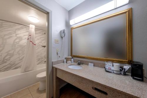 夏洛茨维尔红顶酒店 夏洛茨维尔红顶酒店