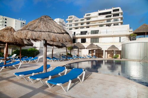 Oceanfront white sand beach condo for families, Cancún (Foto 5)