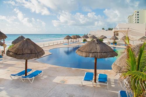 Oceanfront white sand beach condo for families, Cancún (Foto 4)