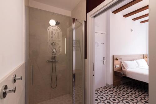 Hotel 19-30 Valencia – Valencia, IN